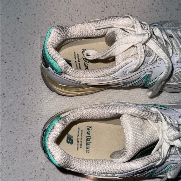 New Balance Women's Cream and Mint Sneakers - Picture 4 of 13